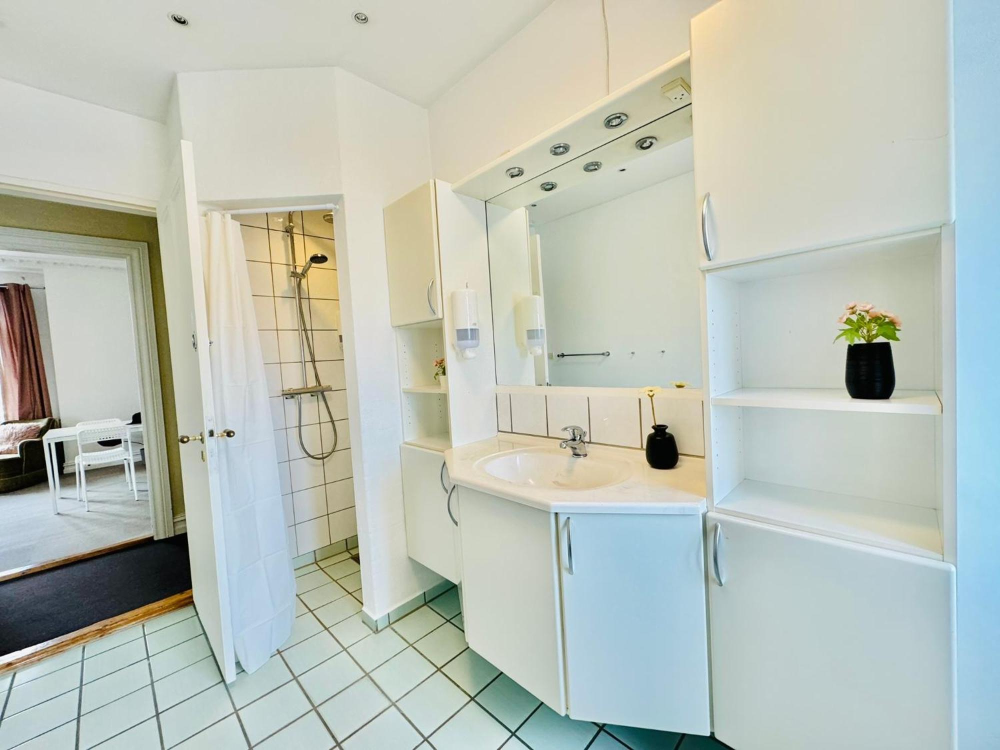 Adnana - Firenze - 2 Bedrooms Bright Aalborg